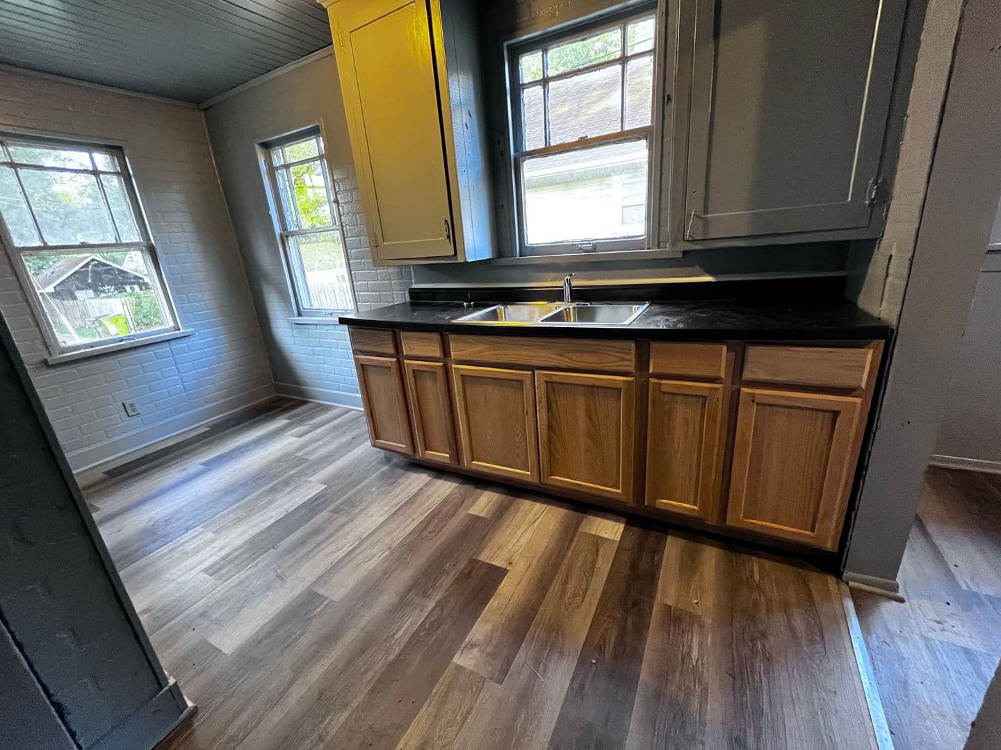 Peoria House: 818 E McClure Ave