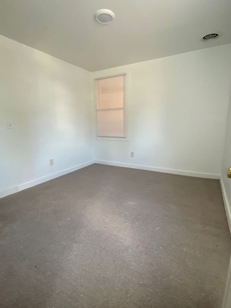 Knoxville Apartment: 313 Galesburg Road