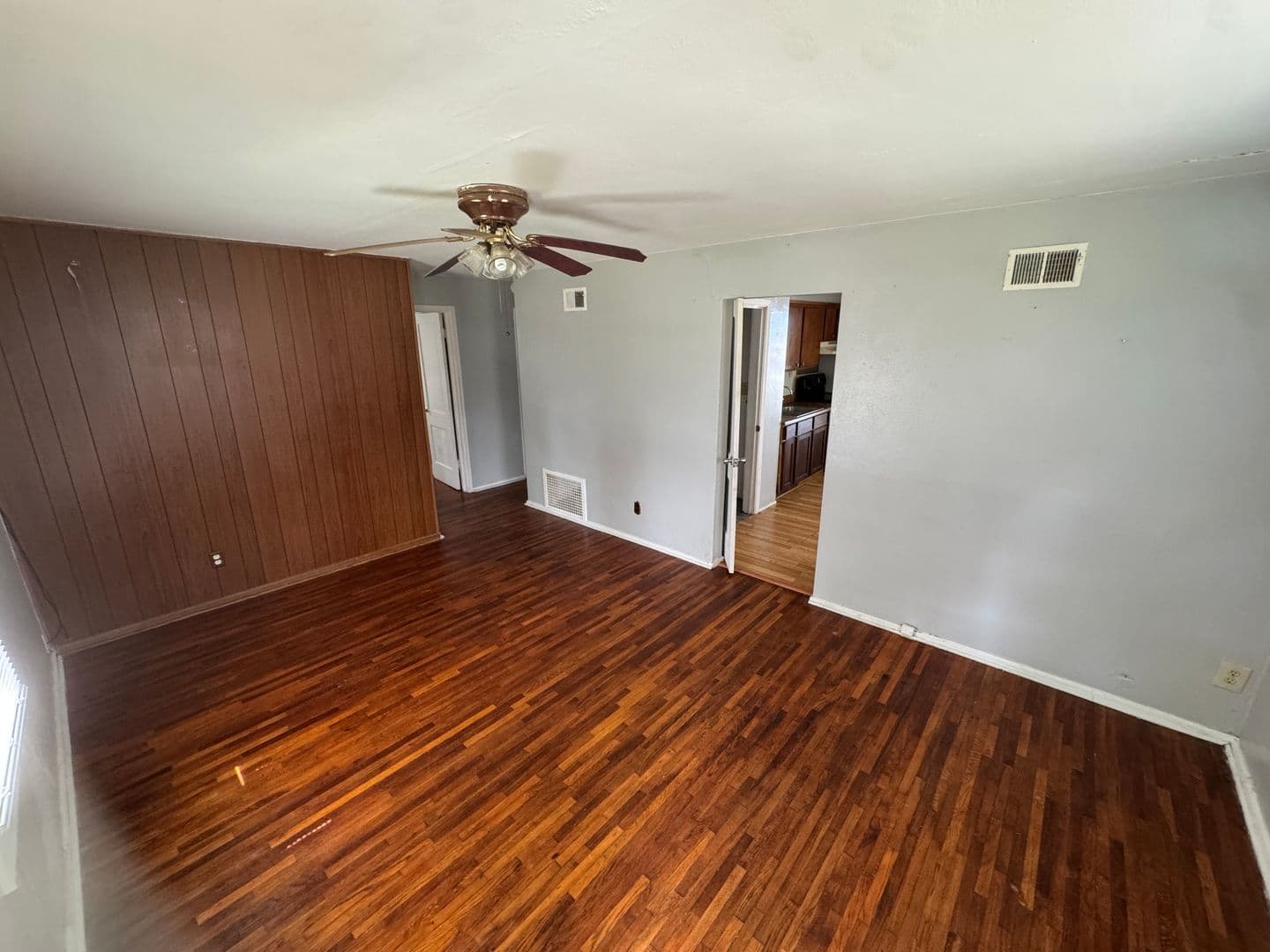 Peoria House: 3201 W Ann St