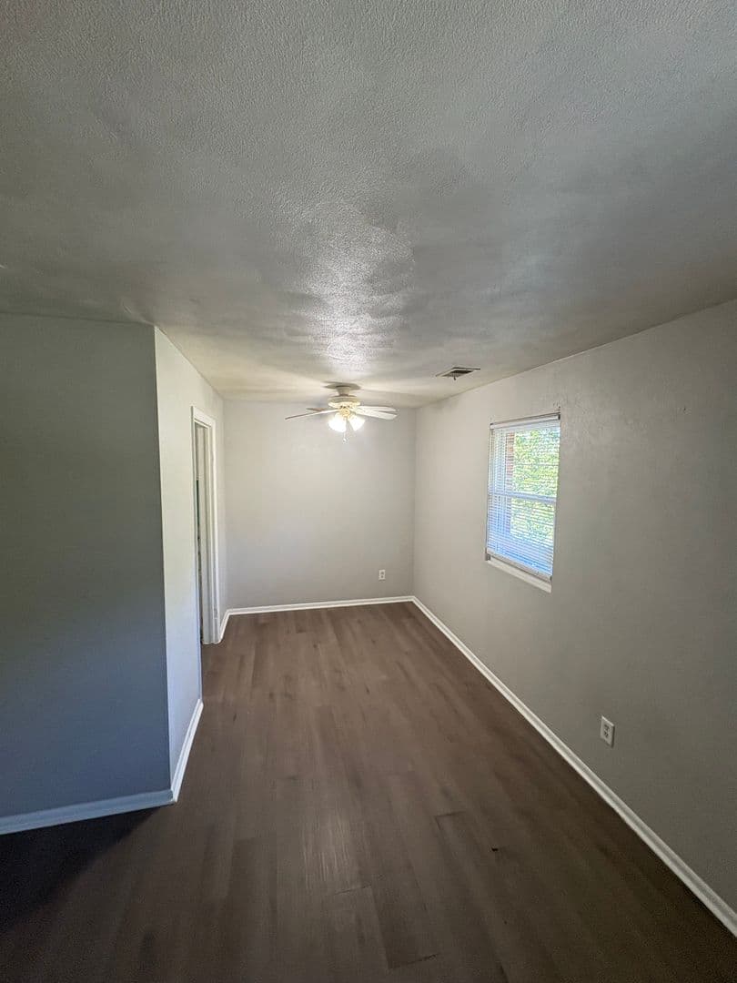 Peoria Apartment: 7217 N University St,