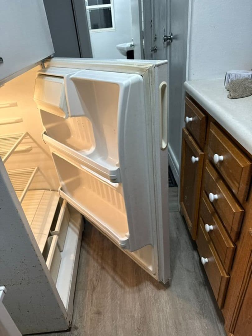 Peoria Heights Apartment: 1512 E Gardner Ln