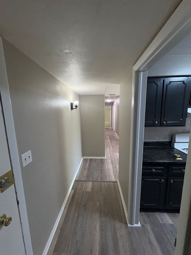 Peoria Apartment: 7217 N University St,