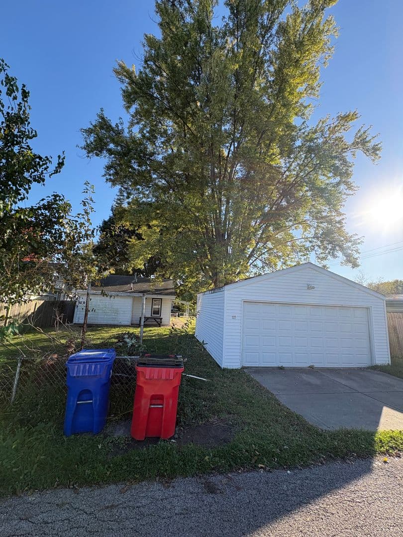 Peoria Heights House: 1207 E Rouse Ave