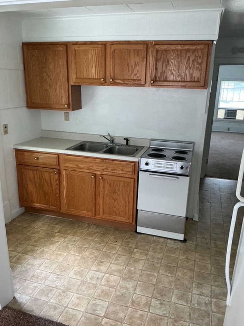 Peoria Heights Apartment: 1512 E Gardner Ln