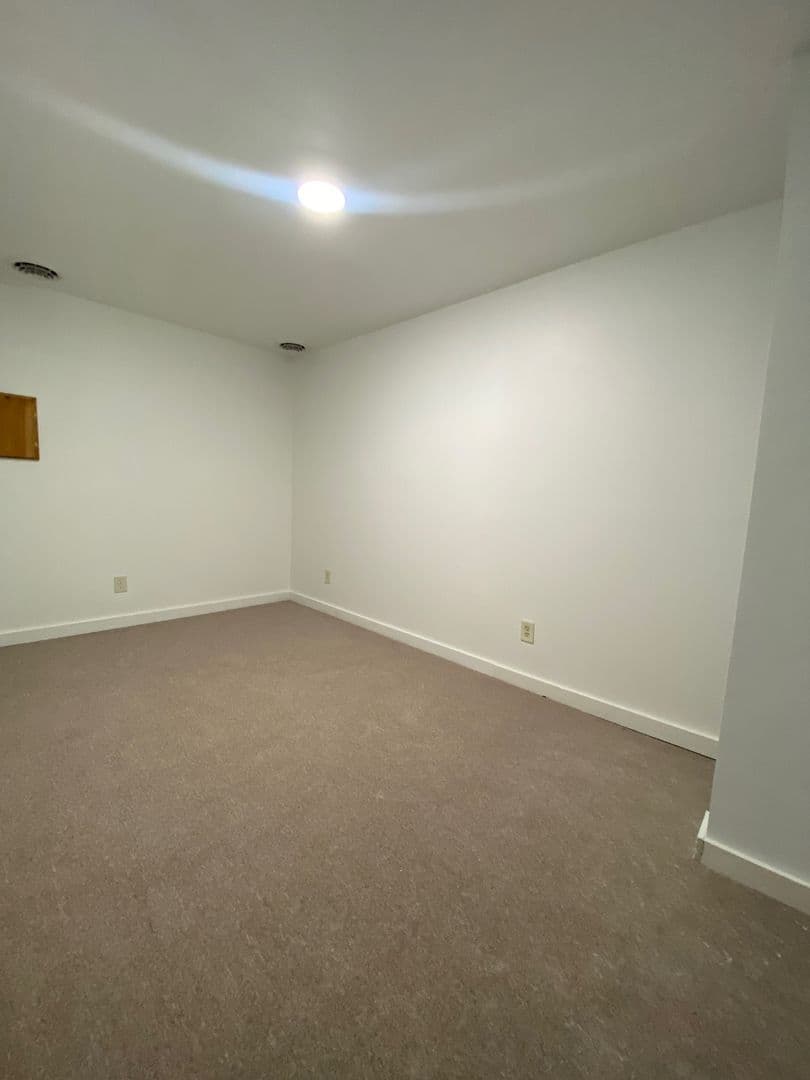 Knoxville Apartment: 313 Galesburg Road