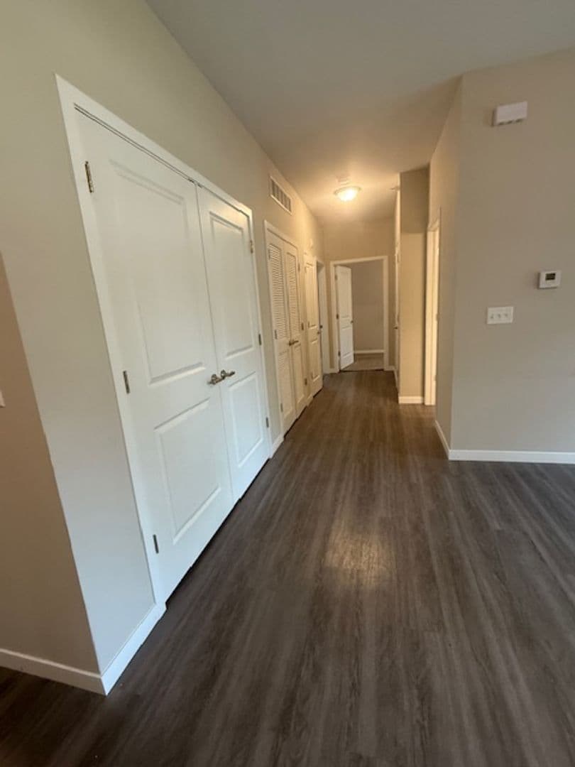 Washington Apartment: 100 Pheasant Run