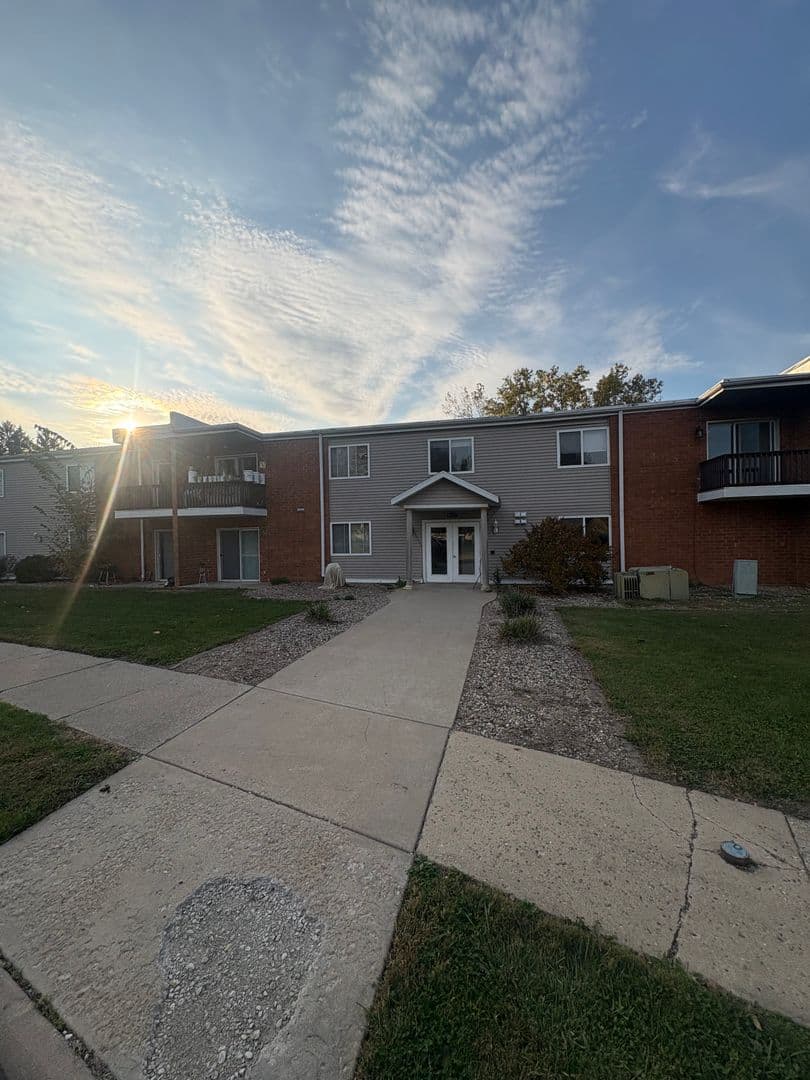 Peoria Apartment: 6517 N Lexington Dr