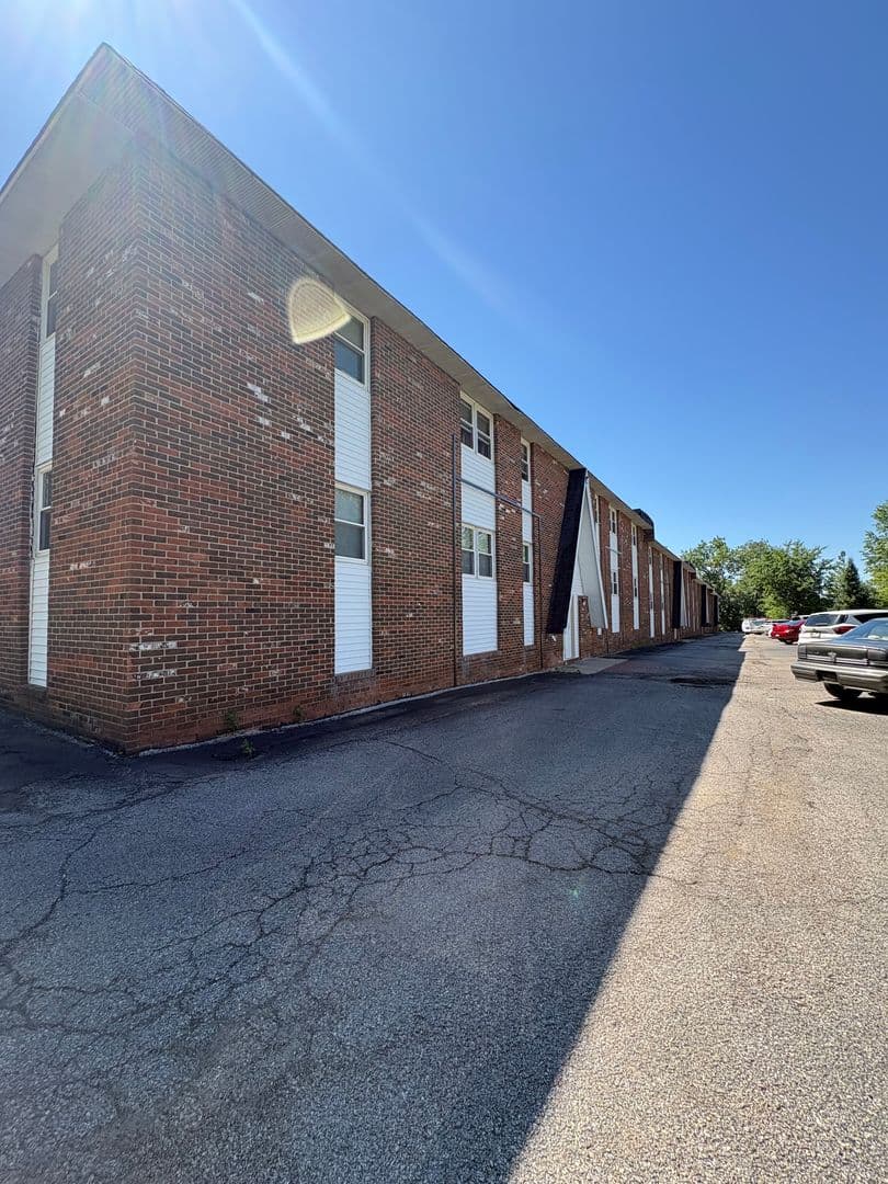Peoria Apartment: 7217 N University St,