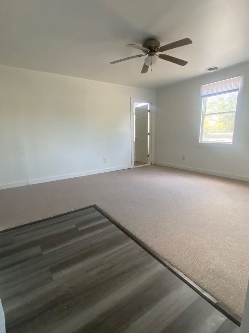 Knoxville Apartment: 313 Galesburg Road