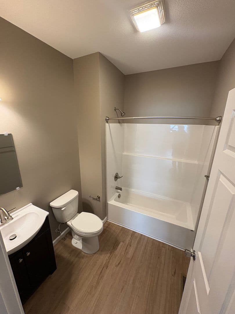 Washington House: 709 Stephanie Ct.