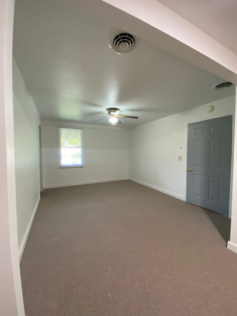 Knoxville Apartment: 313 Galesburg Road