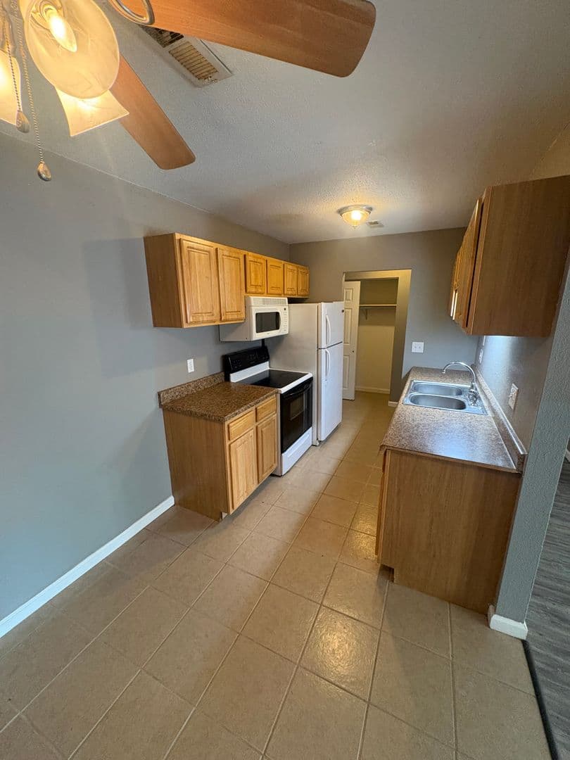 Peoria Apartment: 6517 N Lexington Dr