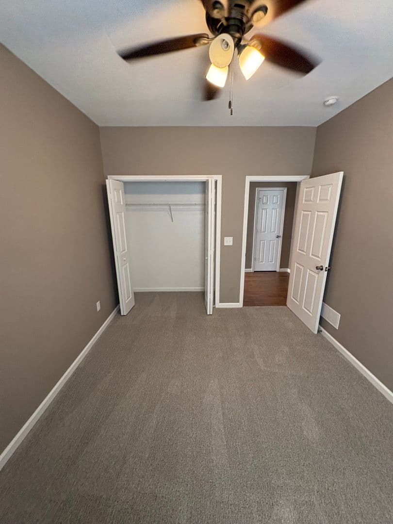 Washington House: 709 Stephanie Ct.