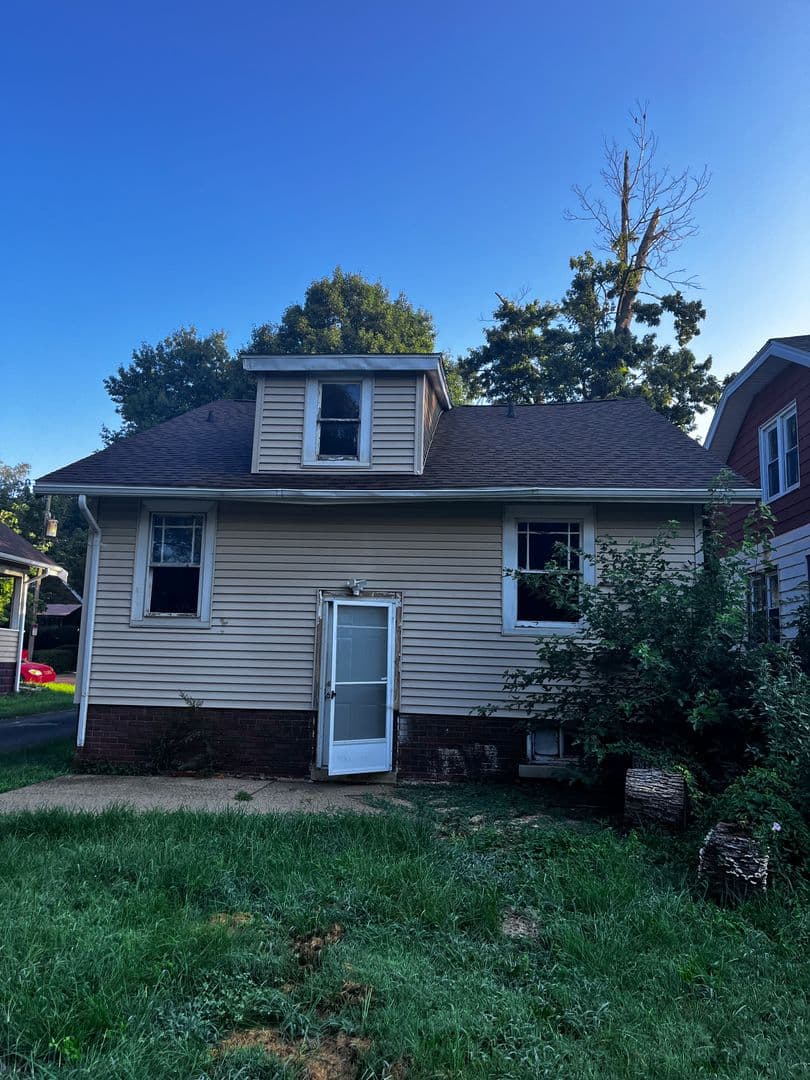 Peoria House: 818 E McClure Ave