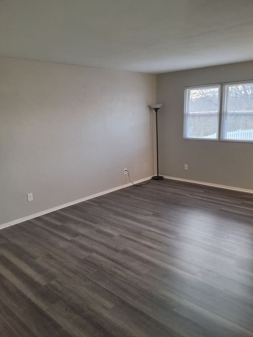 Peoria Apartment: 7217 N University St,