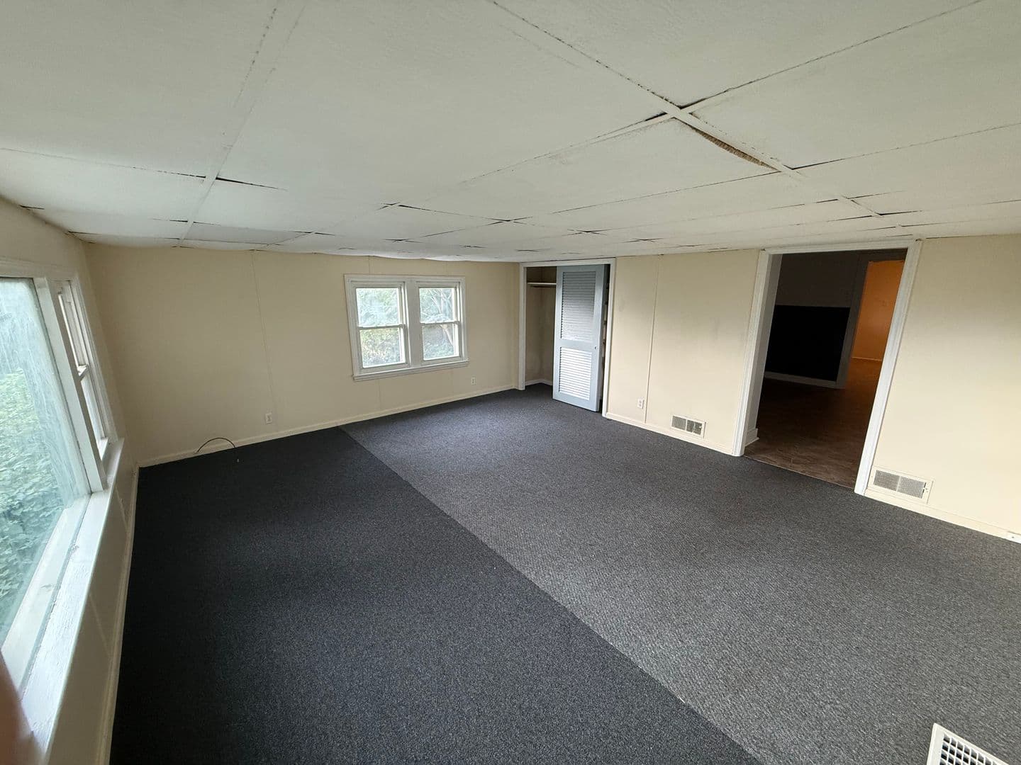 Peoria Heights Apartment: 4903 N Galena Rd