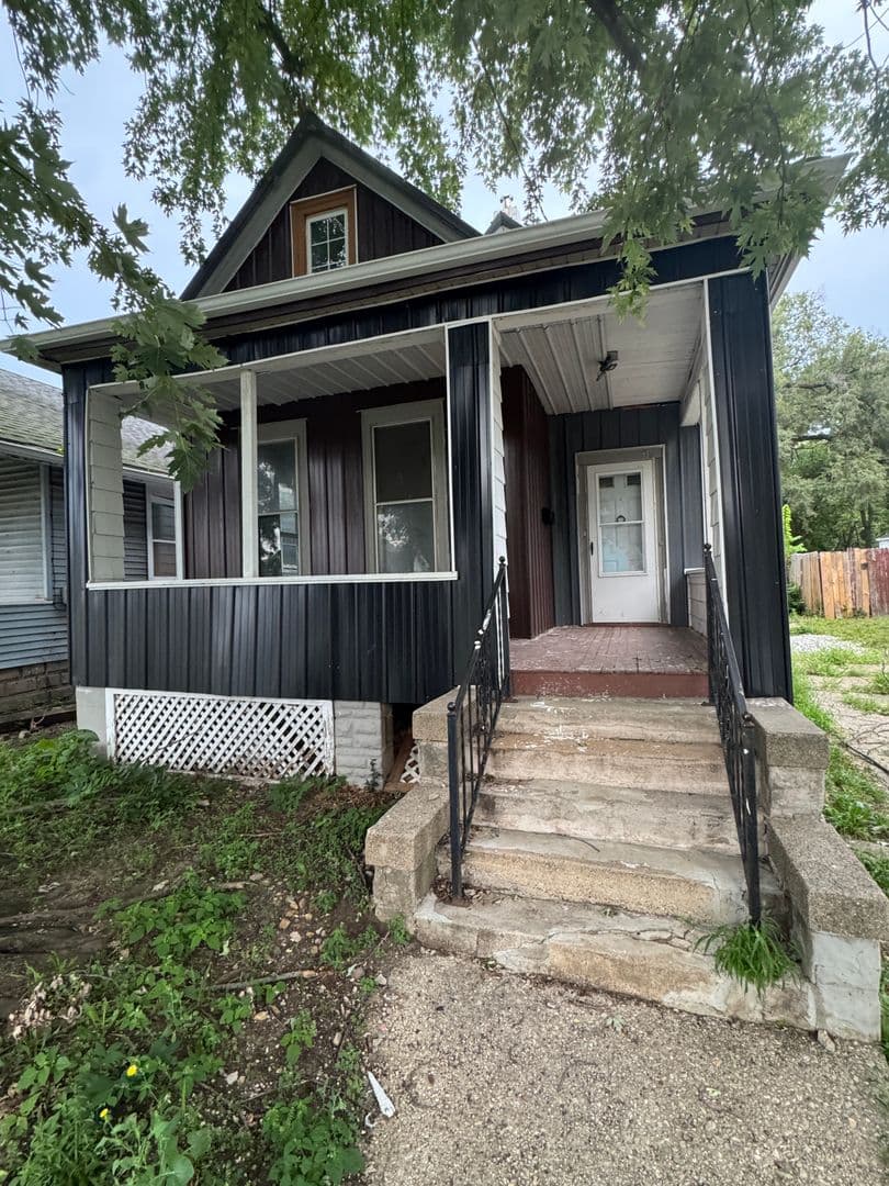 Peoria House: 315 W Nebraska