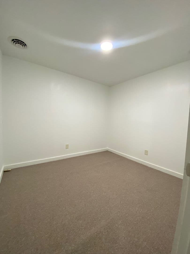 Knoxville Apartment: 313 Galesburg Road