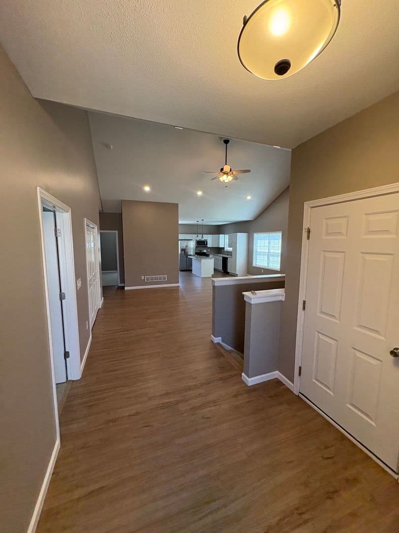Washington House: 709 Stephanie Ct.