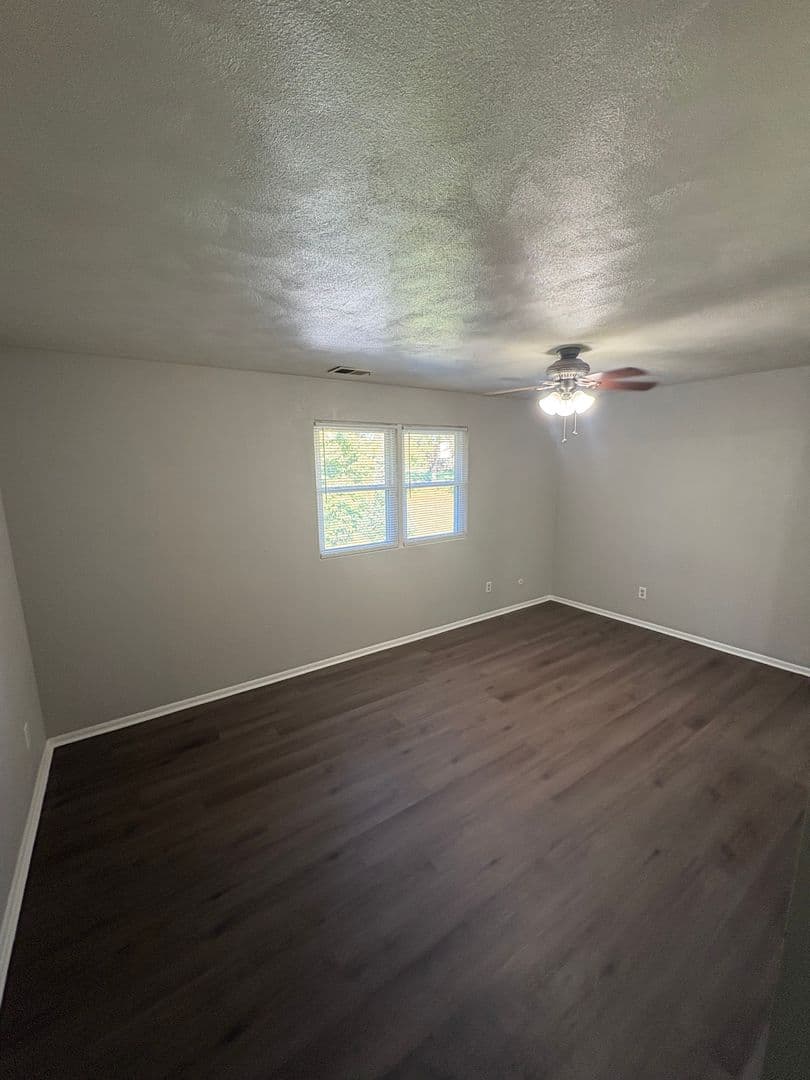 Peoria Apartment: 7217 N University St,