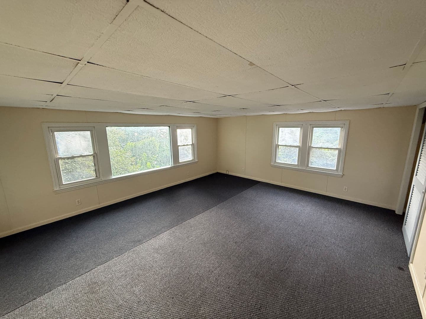 Peoria Heights Apartment: 4903 N Galena Rd