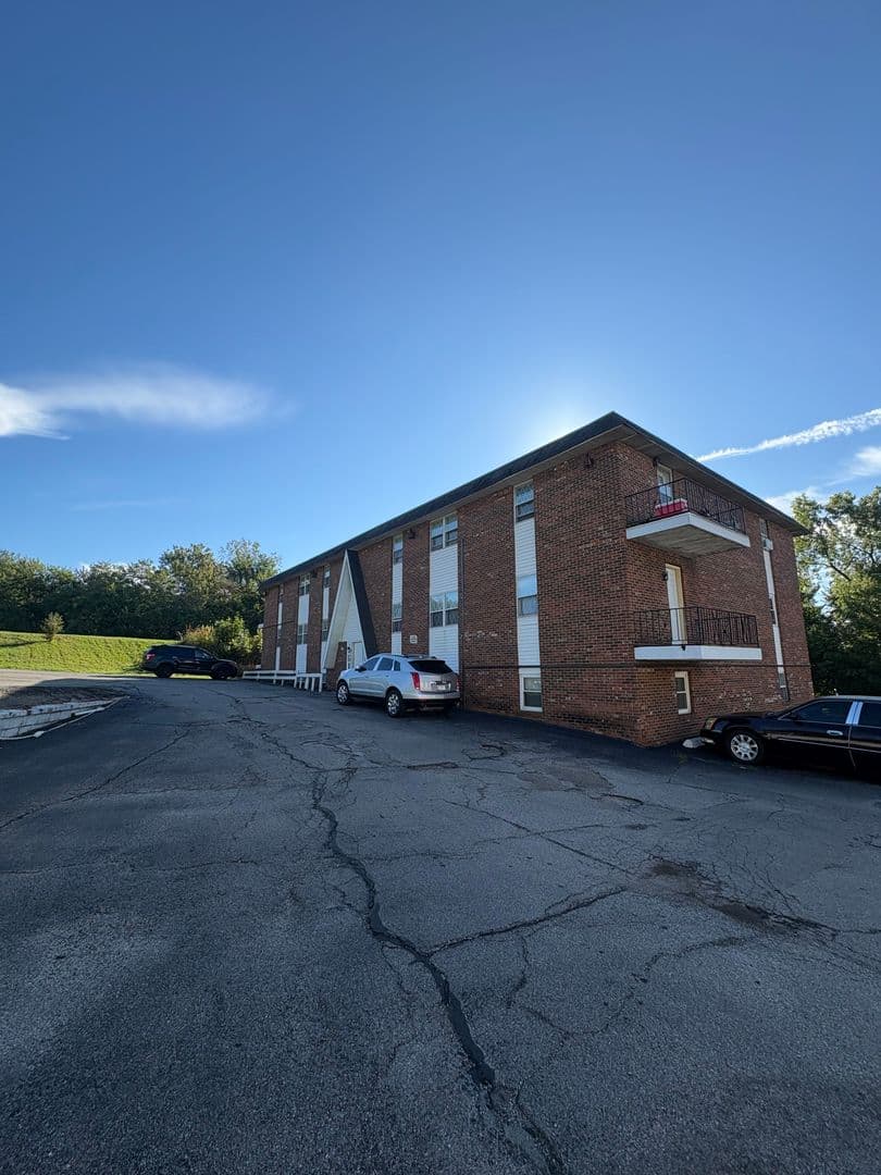 Peoria Apartment: 7217 N University St,