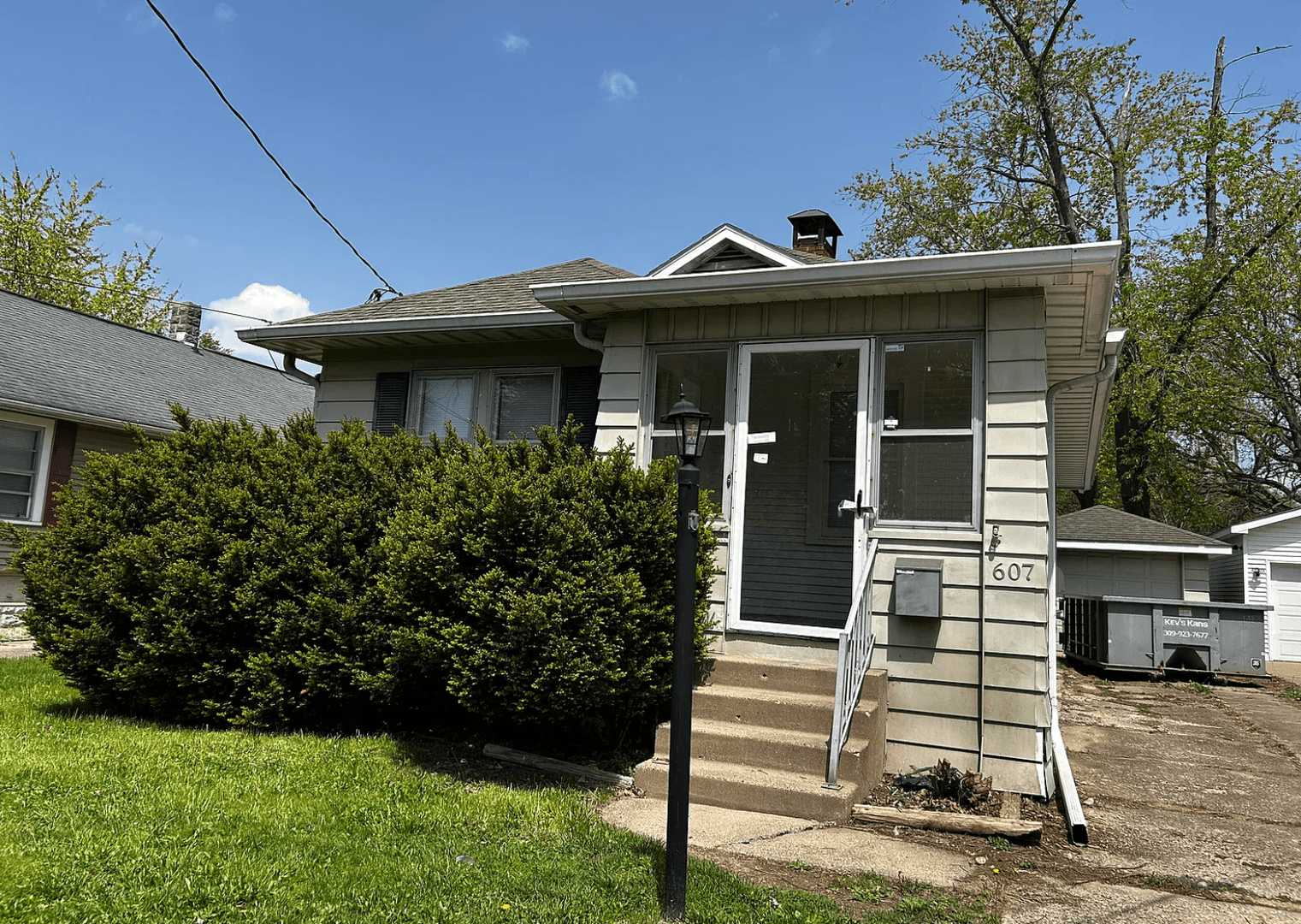 Peoria House: 607 E Forrest Hill Ave