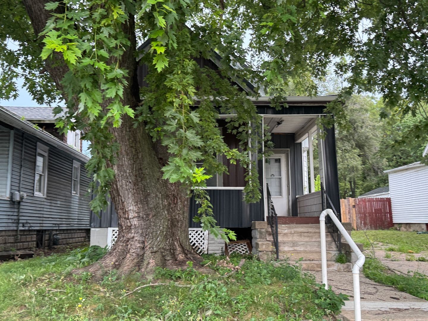 Peoria House: 315 W Nebraska
