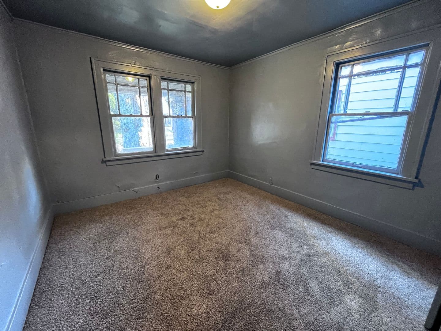 Peoria House: 818 E McClure Ave