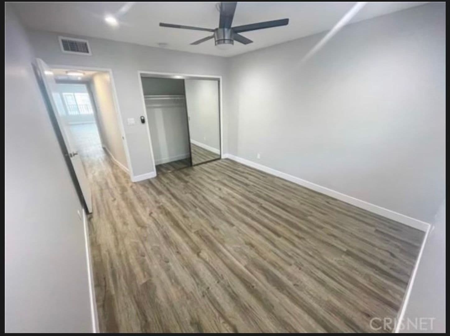Beverly Hills Apartment: 231 N. La Peer Dr.