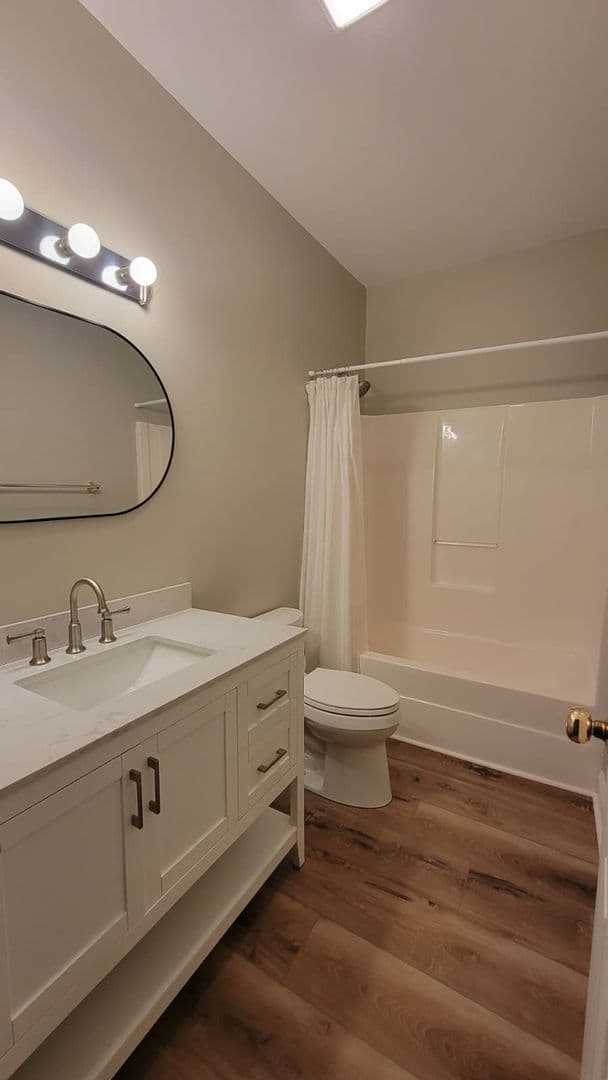 Mooresville House: 137 Fern Haven Ln
