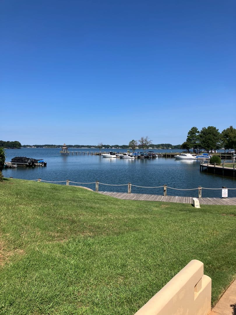 Davidson Condo: 820 Southwest Dr