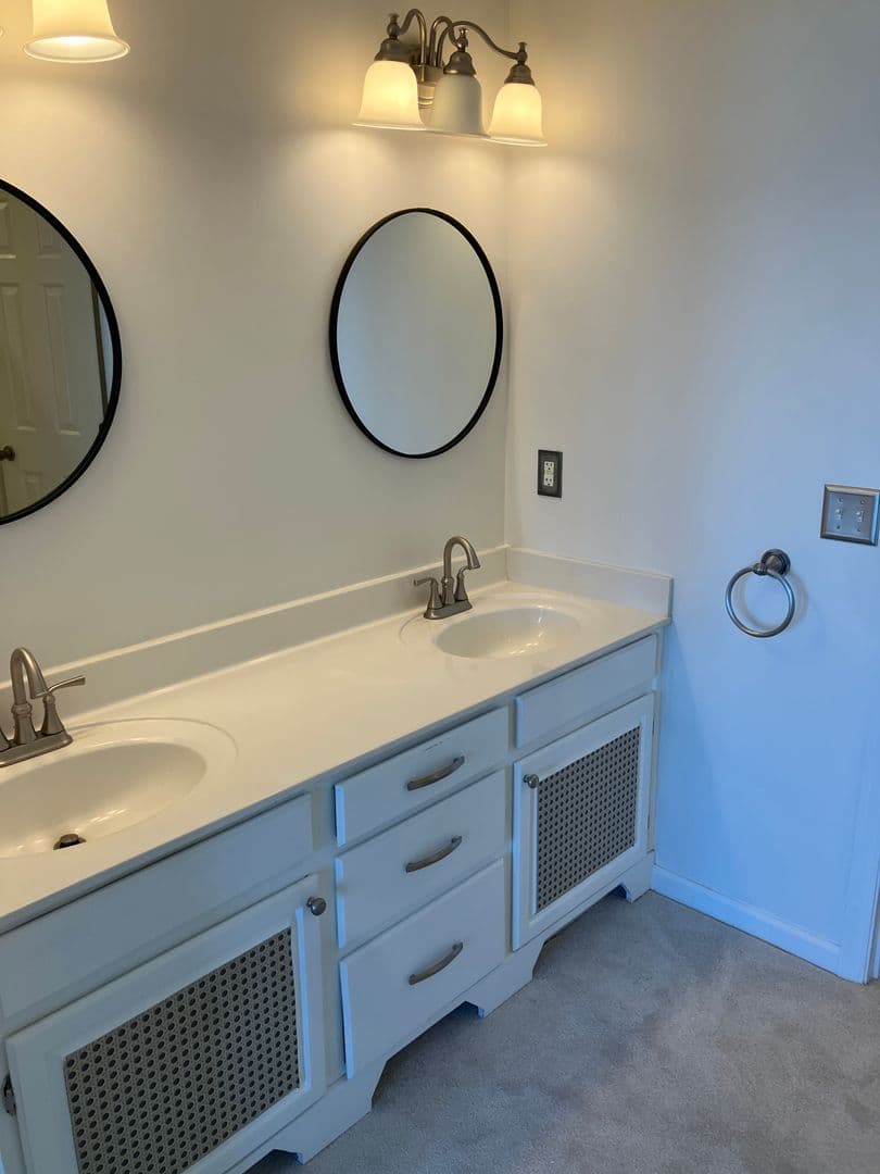 Davidson Condo: 820 Southwest Dr