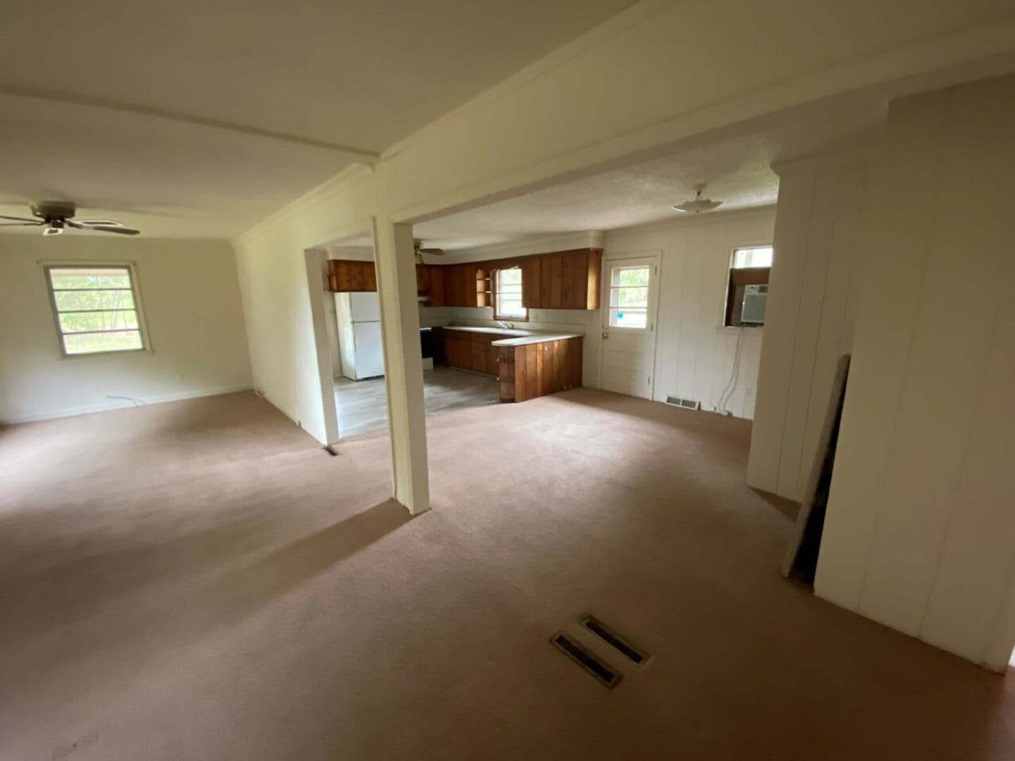 Matthews House: 14533 Idewild Rd