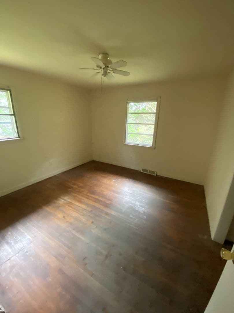 Matthews House: 14533 Idewild Rd