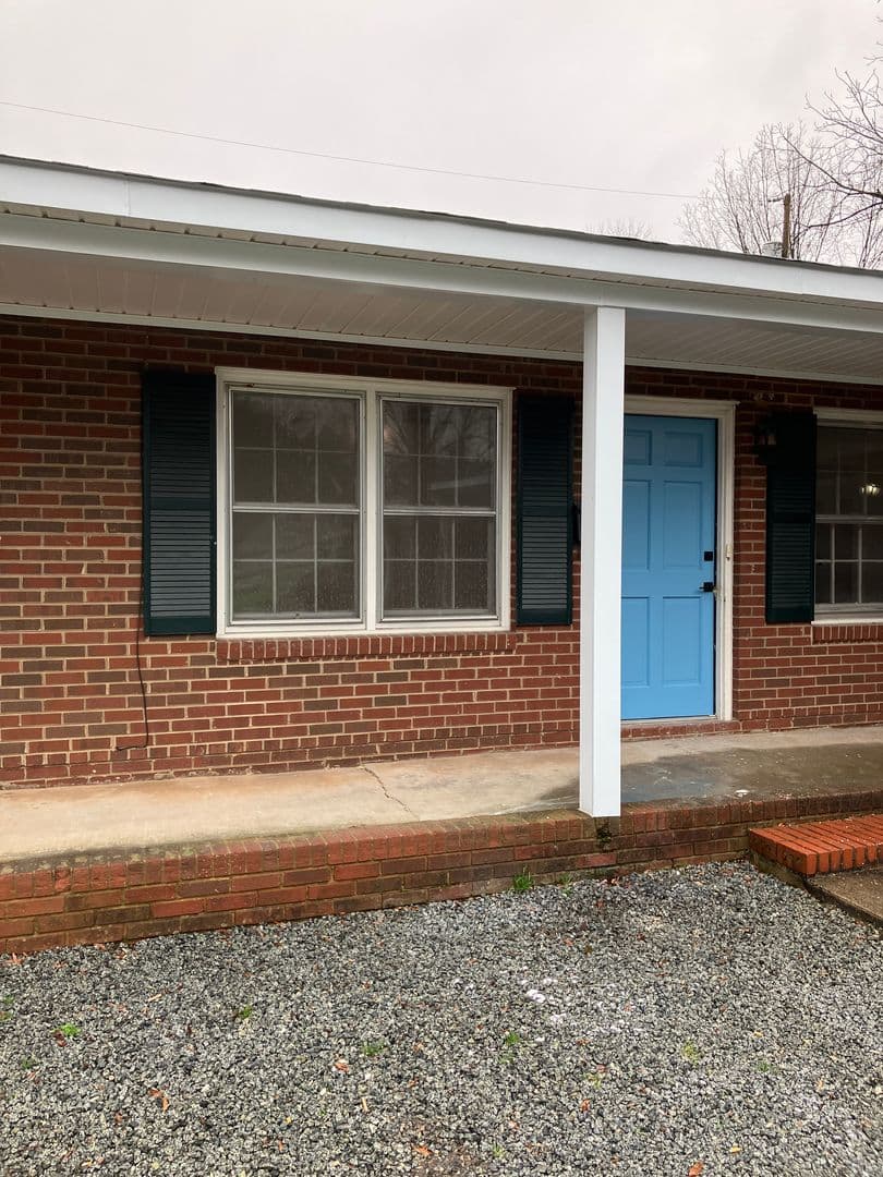 Statesville Apartment: 540 Stockton Street