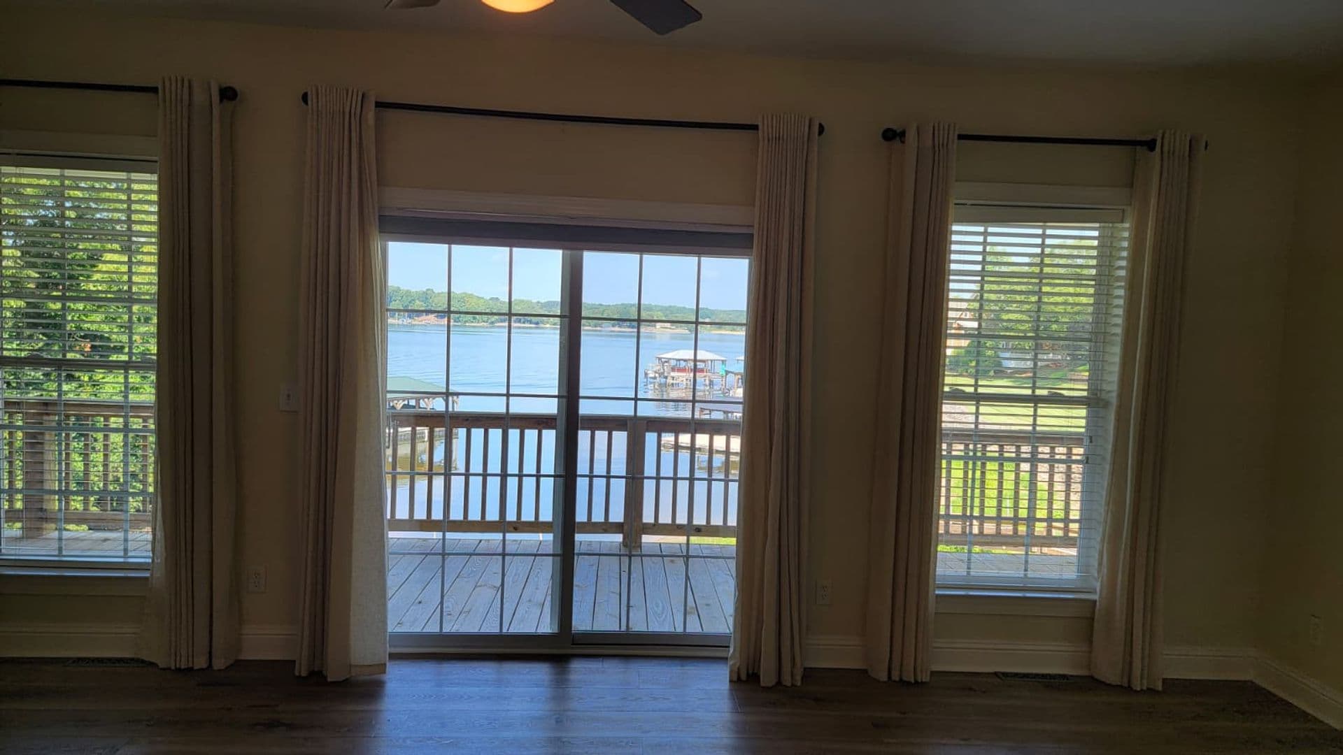Mooresville House: 137 Fern Haven Ln