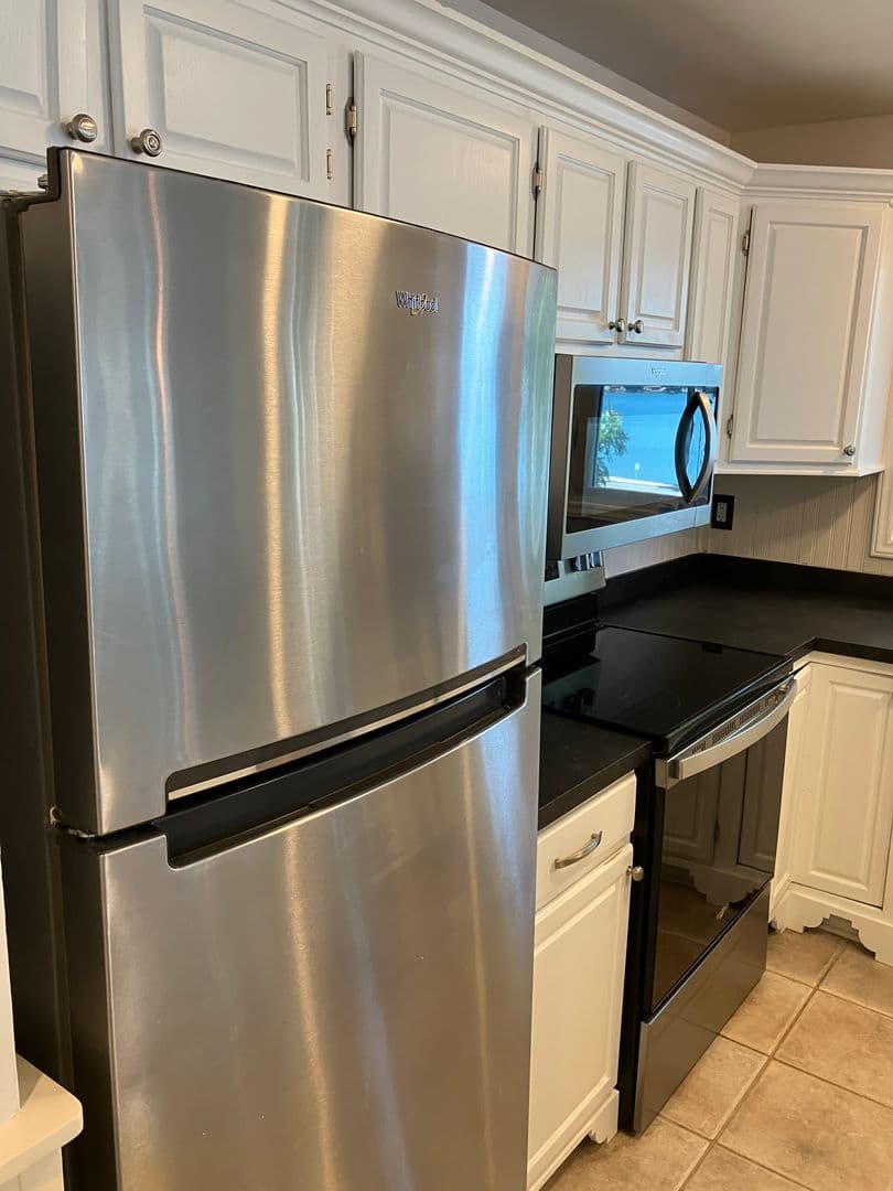 Davidson Condo: 820 Southwest Dr