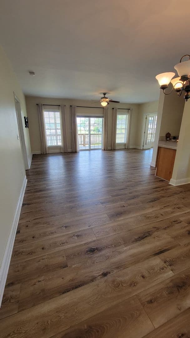 Mooresville House: 137 Fern Haven Ln