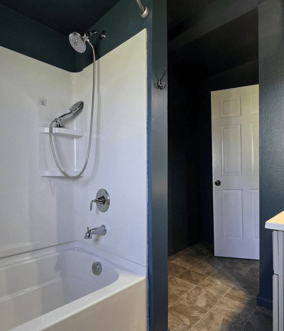 Bemidji House: 707 Irvine Ave NW