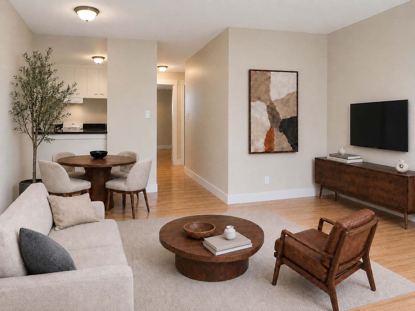 Seattle Apartment: 3435 Rainier Ave S