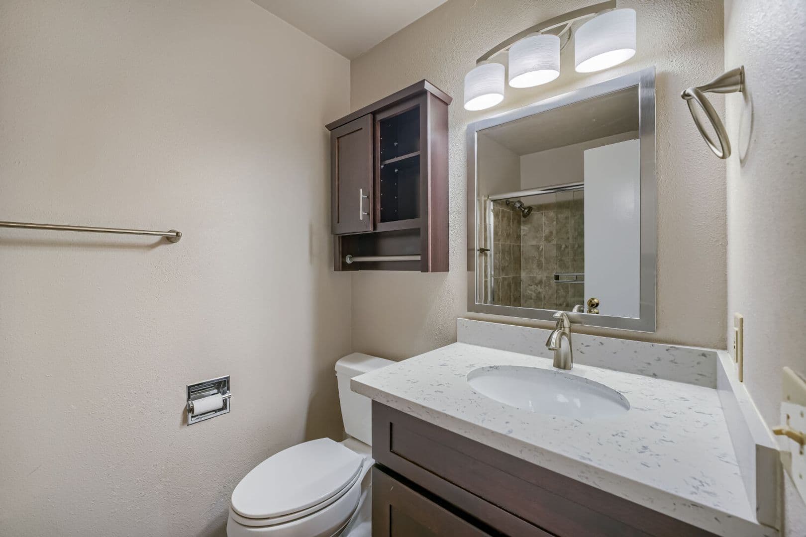 Seattle Apartment: 1300 14th Ave S