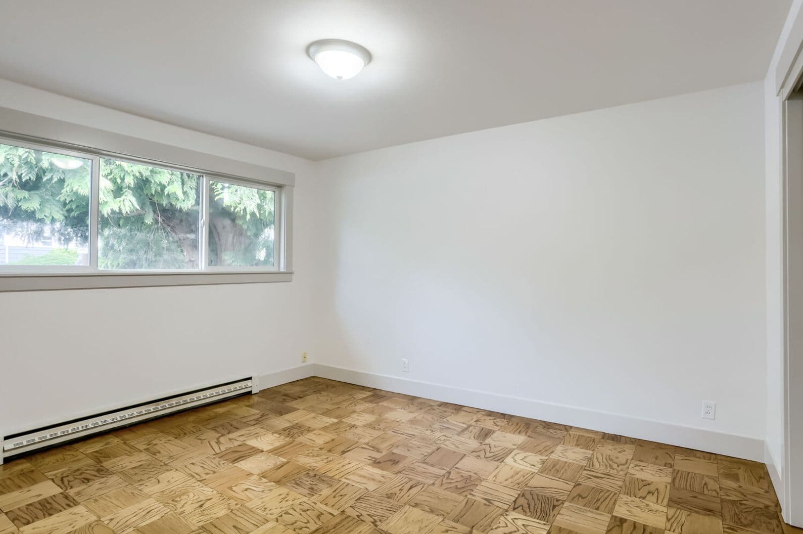 Shoreline Apartment: 15536 27th Ave Ne