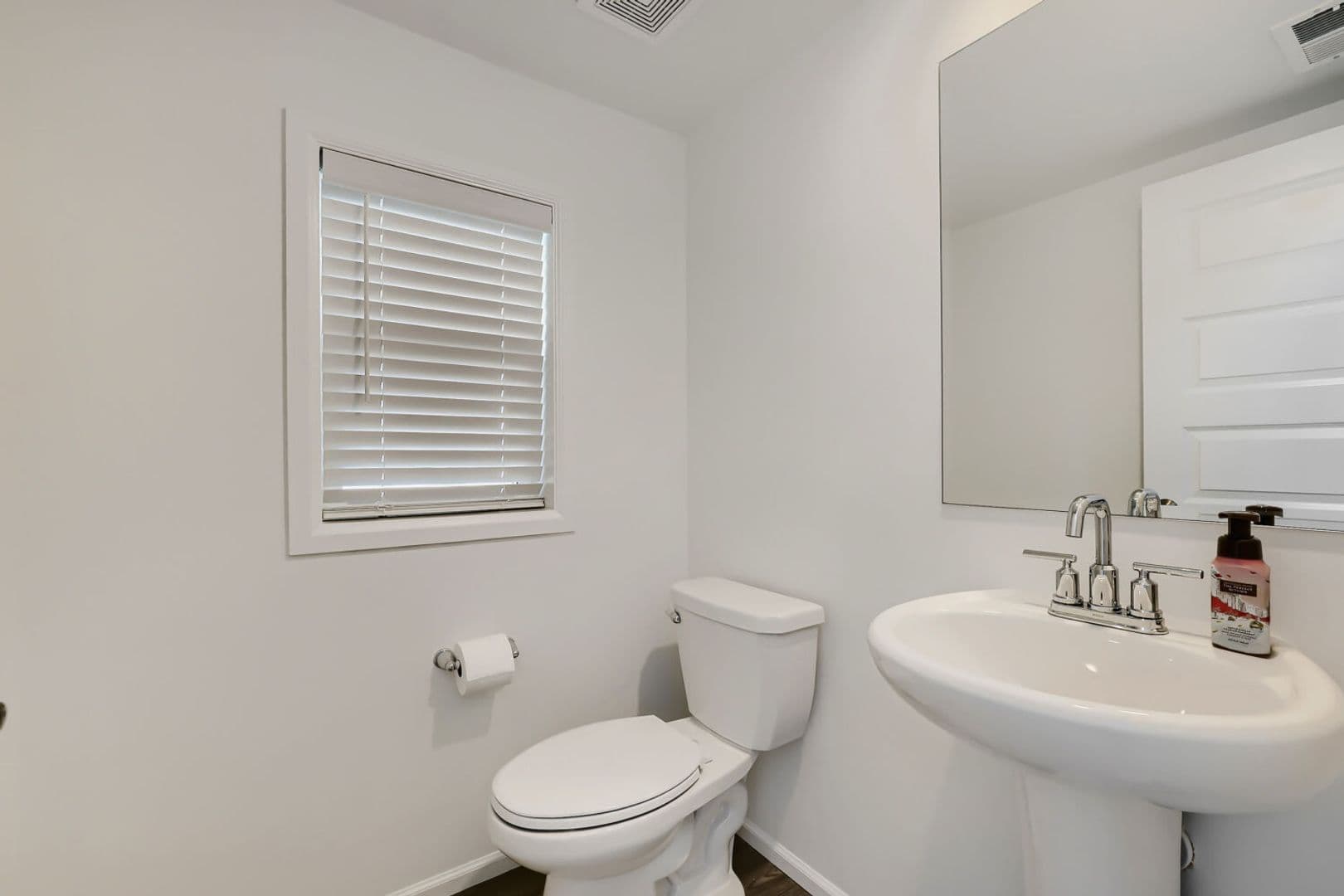 Monroe House: 13713 201st Ave Se