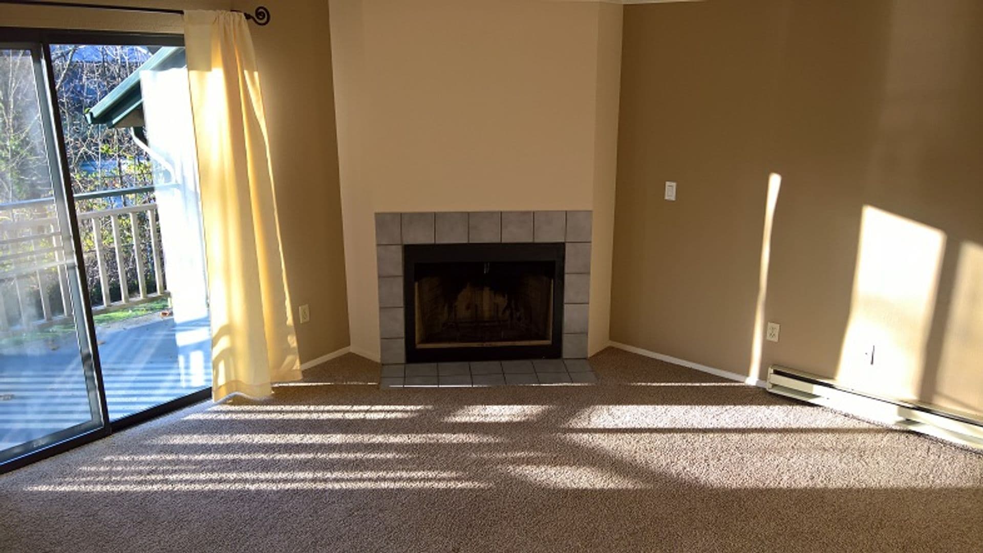 Redmond Condo: 13801 NE Old Redmond Road #C205