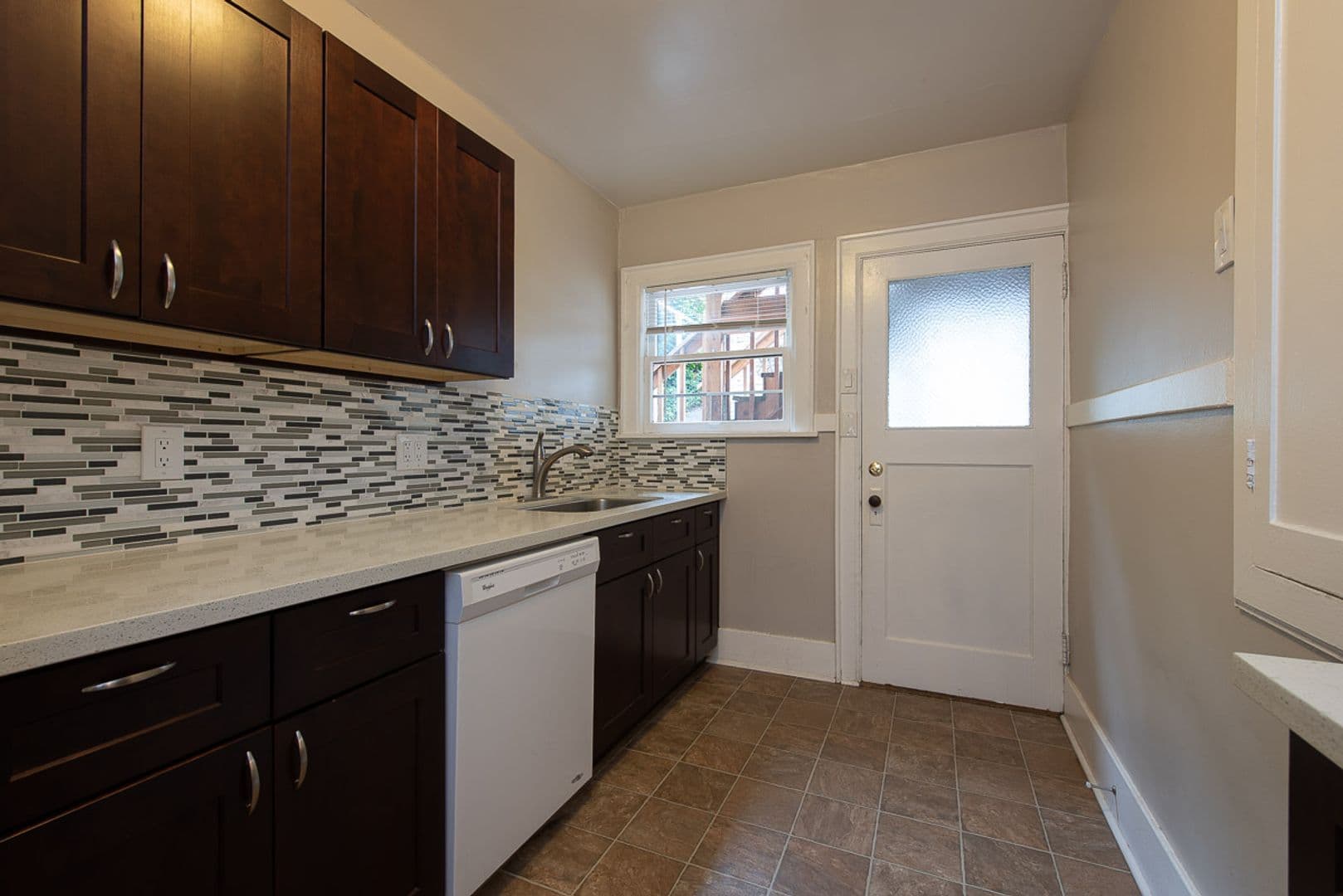 Seattle Apartment: 2726 Franklin Ave E