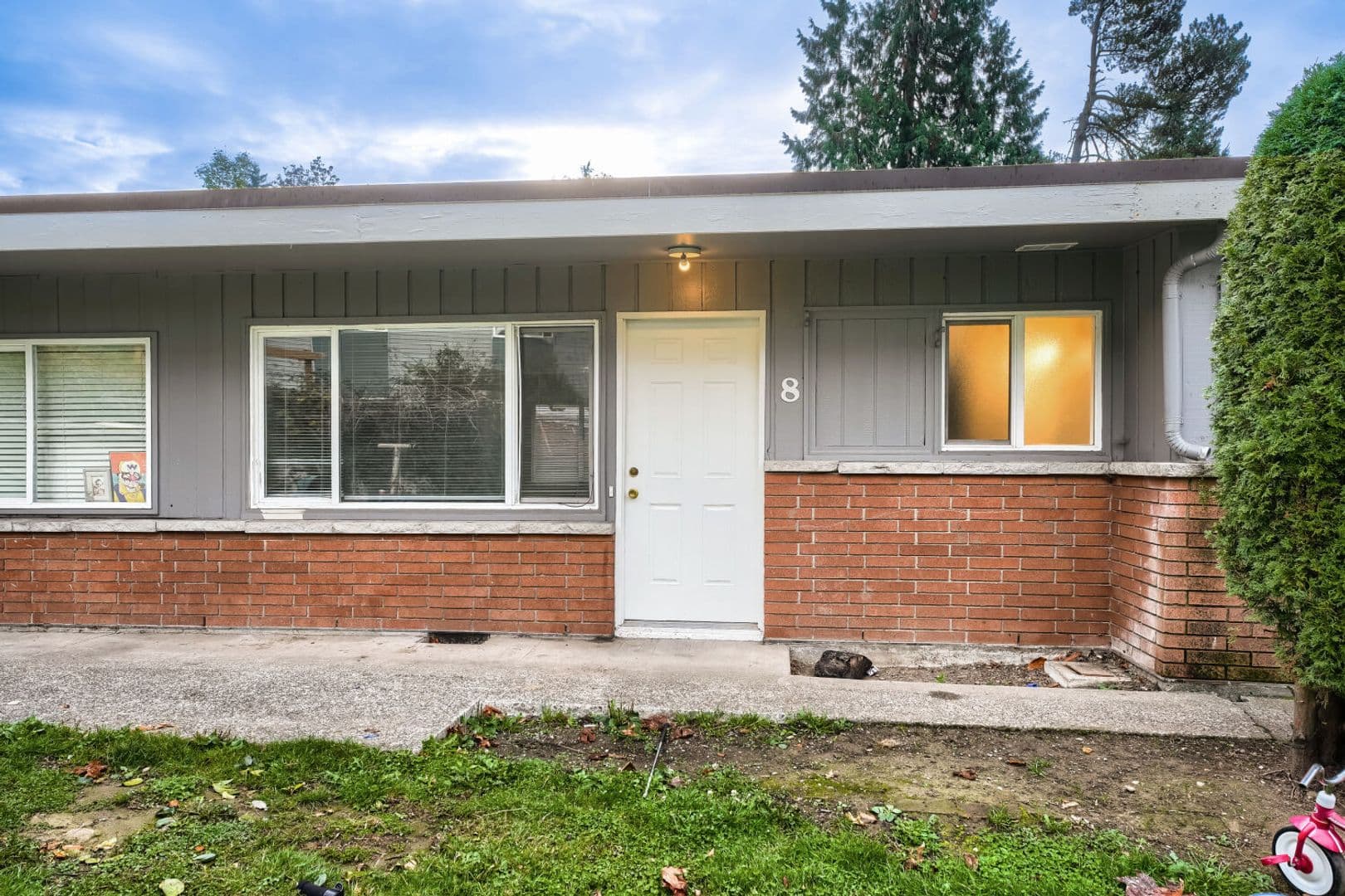 Kent Apartment: 9045 Canyon Dr