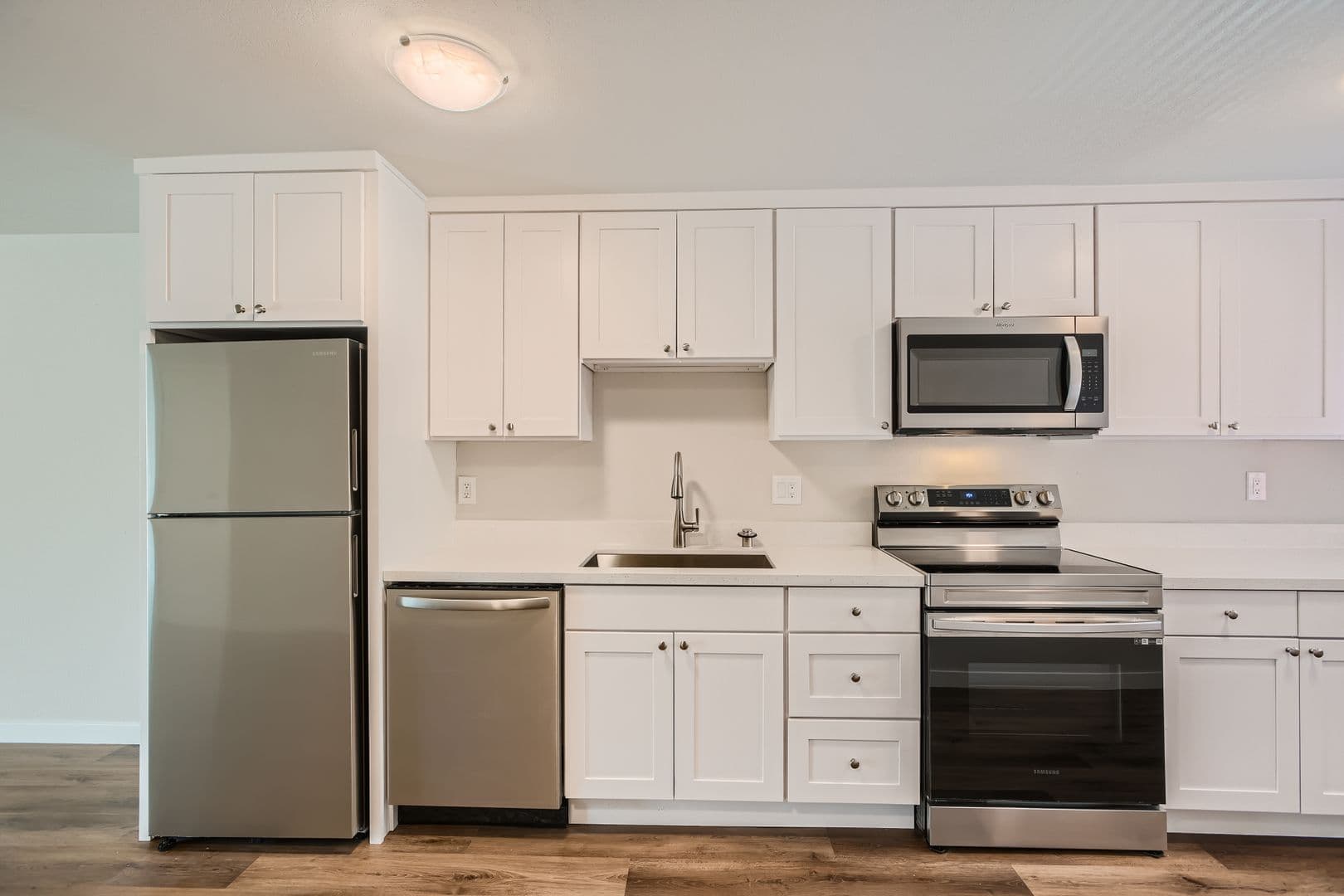 North Bend Apartment: 475 E North Bend Way