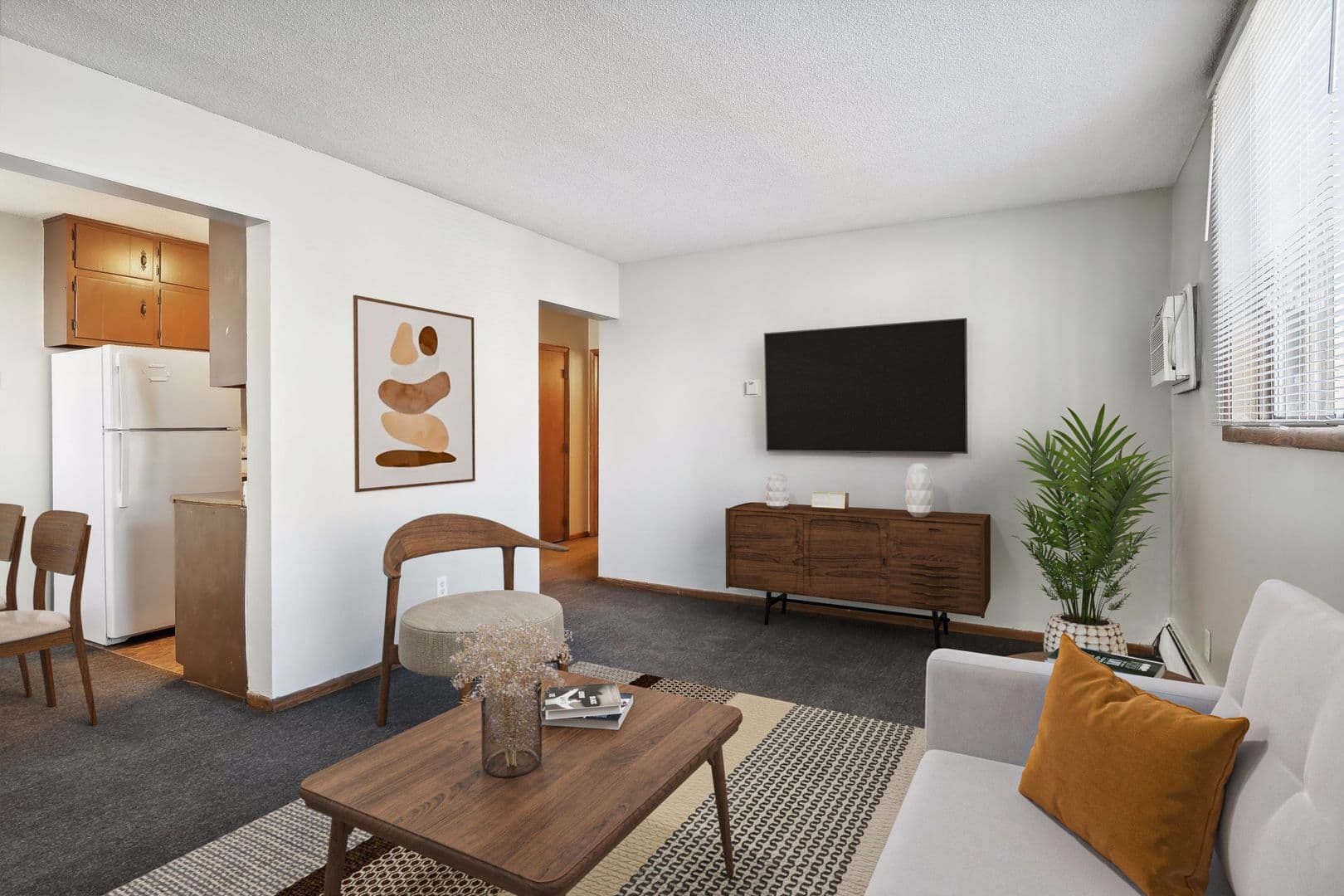 Minneapolis Apartment: 3100 Bloomington Ave South