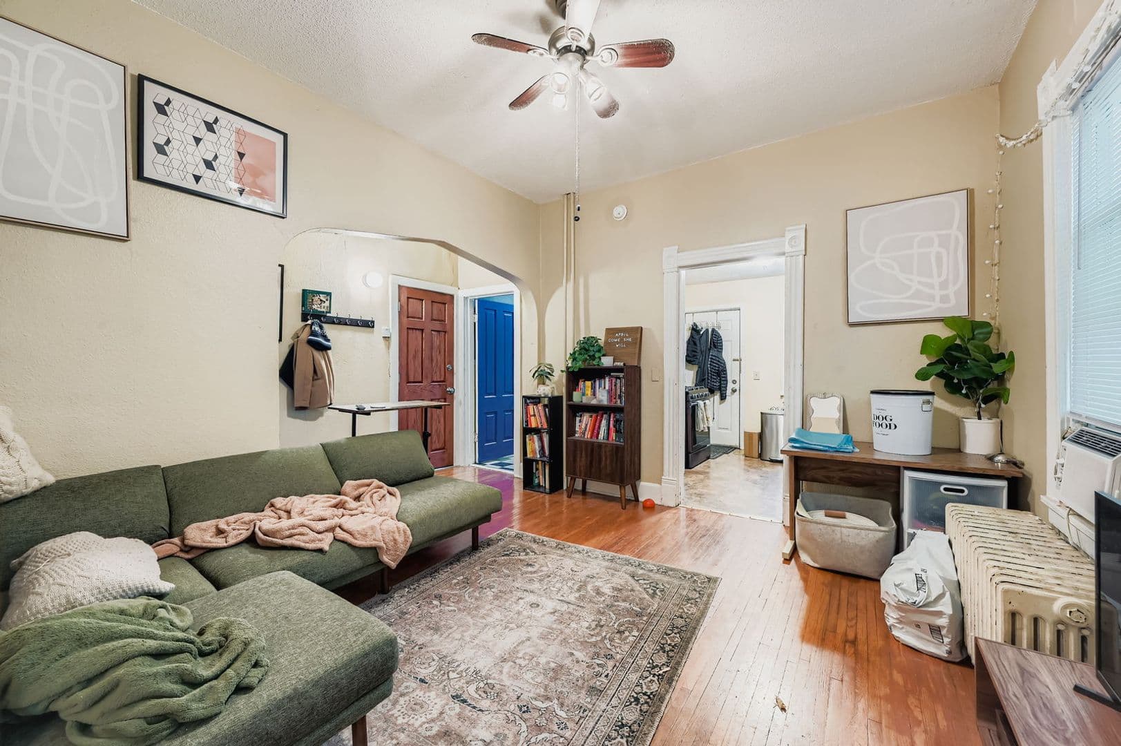 Minneapolis Apartment: 3118 Pleasant Ave